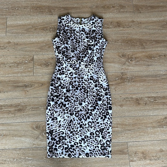Calvin Klein Leopard Pattern Sheath Dress Size 4 - Picture 3 of 4